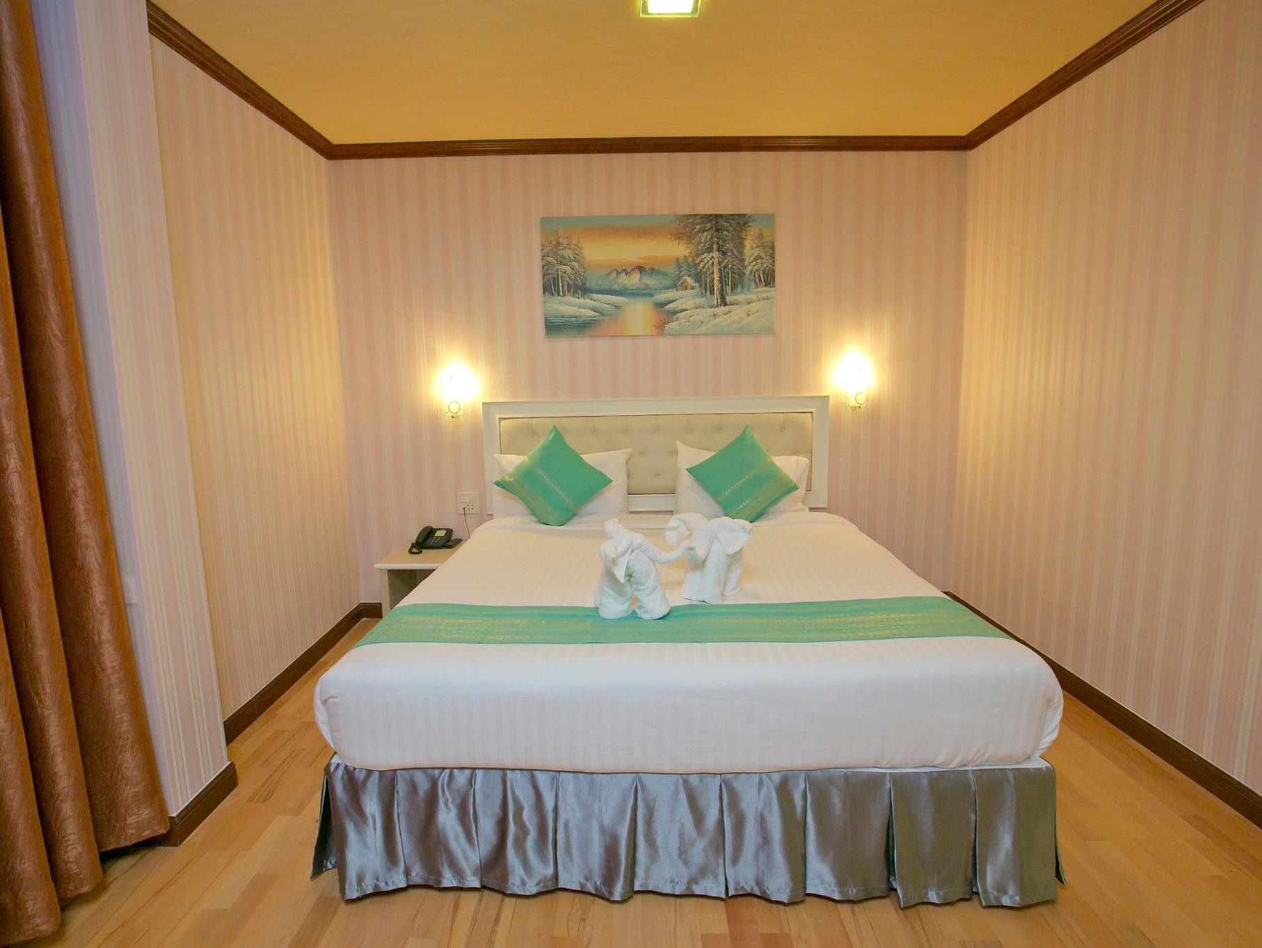 Korat Hotel - Sha Plus Nakhonratchasima Exterior photo