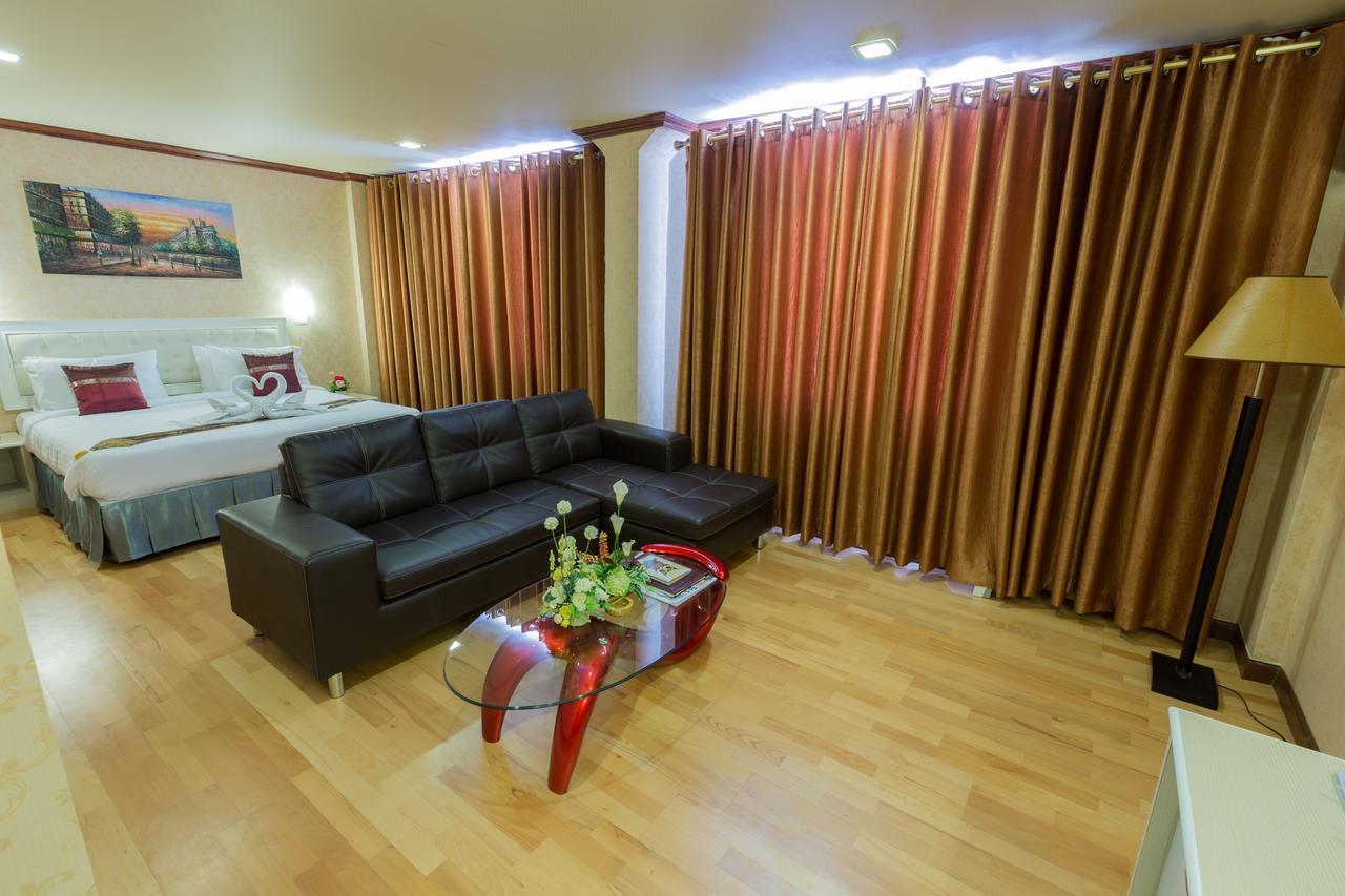 Korat Hotel - Sha Plus Nakhonratchasima Exterior photo