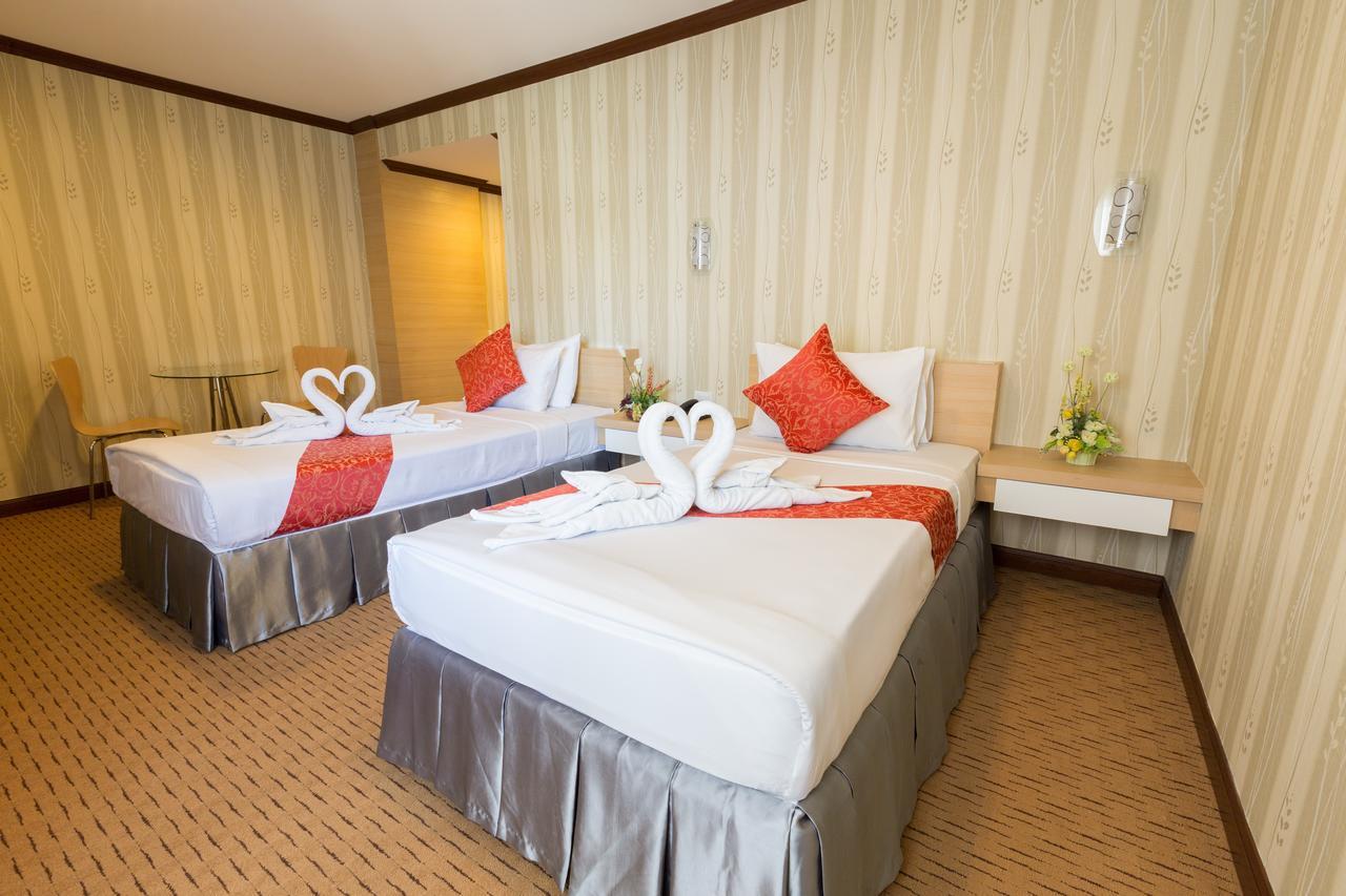 Korat Hotel - Sha Plus Nakhonratchasima Exterior photo