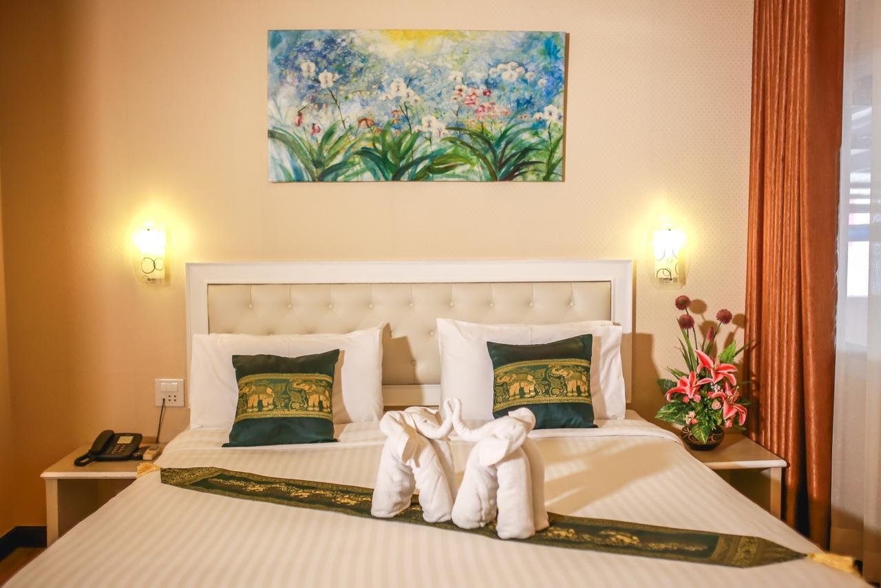 Korat Hotel - Sha Plus Nakhonratchasima Exterior photo